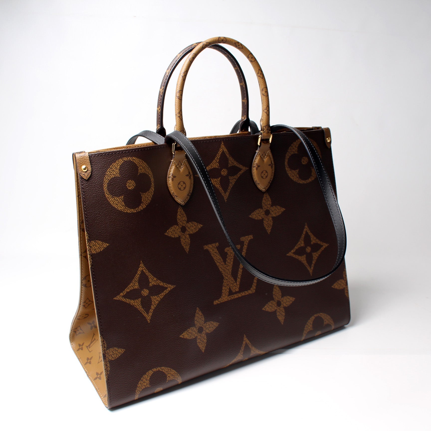 Louis Vuitton ONTHEGO GM Monogram Handbag Monogram 1