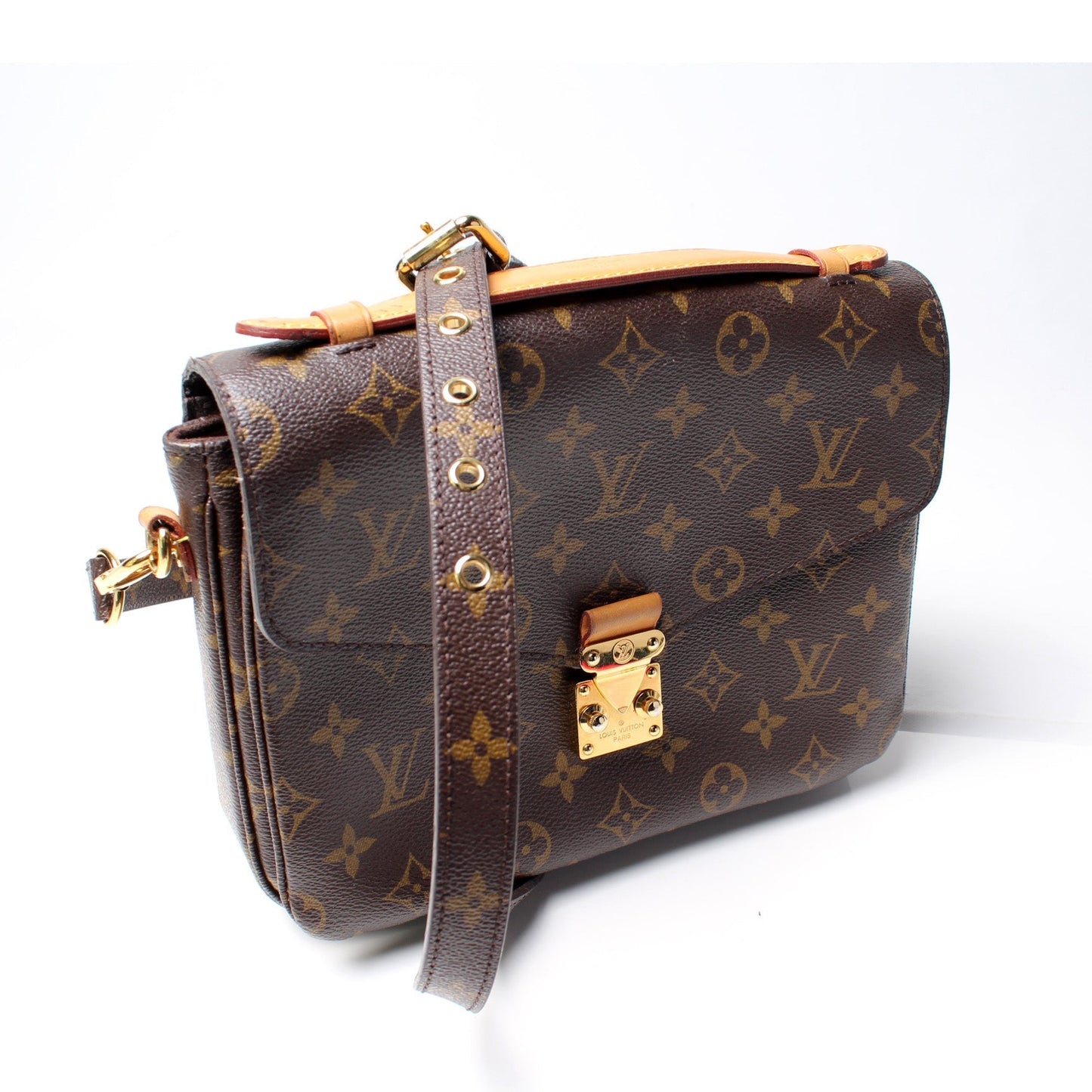 Louis Vuitton Pochette Metis Monogram Clutch Bag Monogram 20
