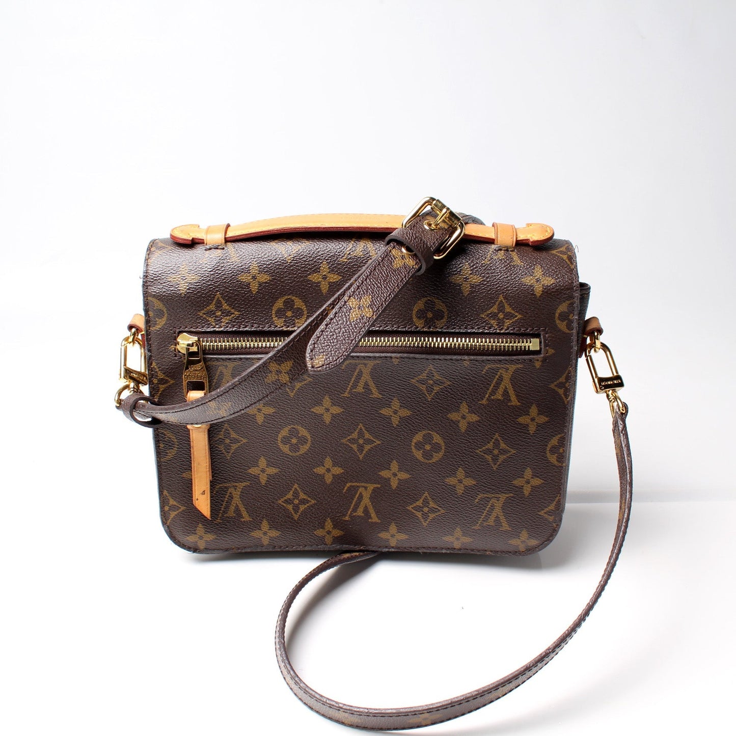Louis Vuitton Pochette Metis Monogram Clutch Bag Monogram 20