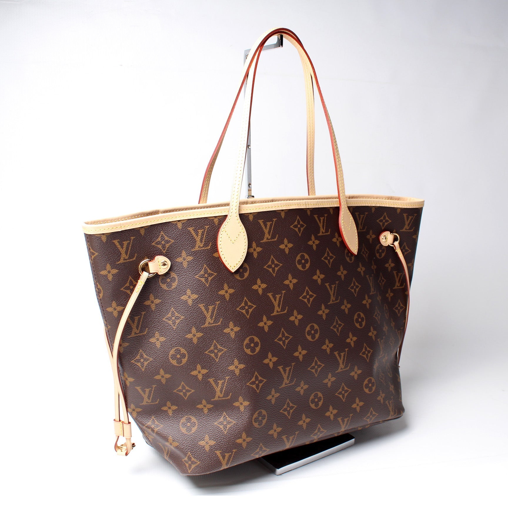 Louis Vuitton Neverfull MM Monogram Tote Bag Monogram 203