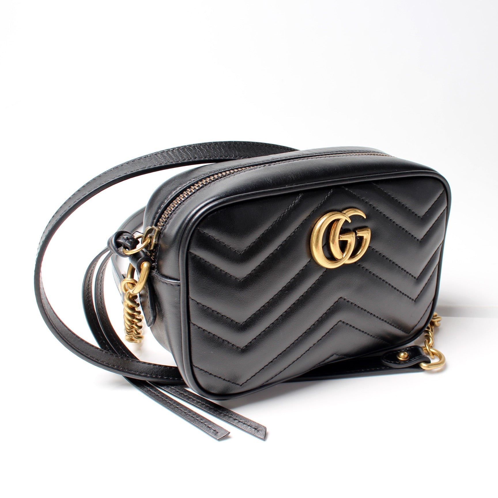 Gucci Marmont Camera Mini Crossbody Bag Bag 21