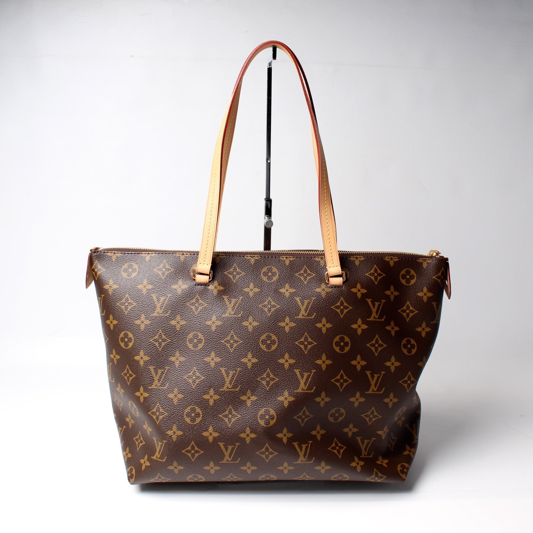 Louis Vuitton Iena MM Monogram Handbag Monogram 22