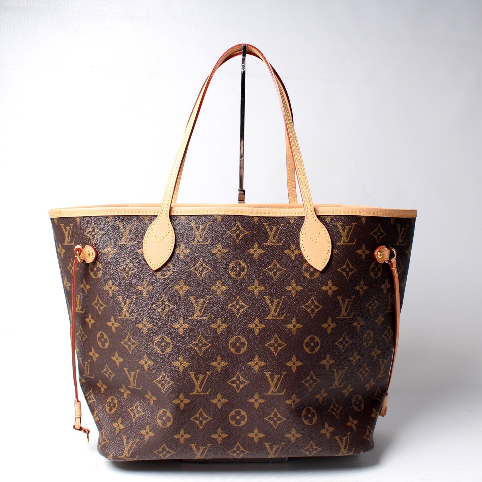 Louis Vuitton Neverfull MM Monogram Tote Bag Monogram 186