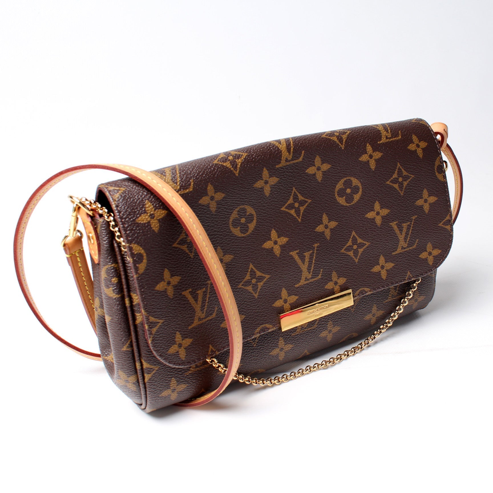 Louis Vuitton Favorite MM Monogram Handbag Monogram 52