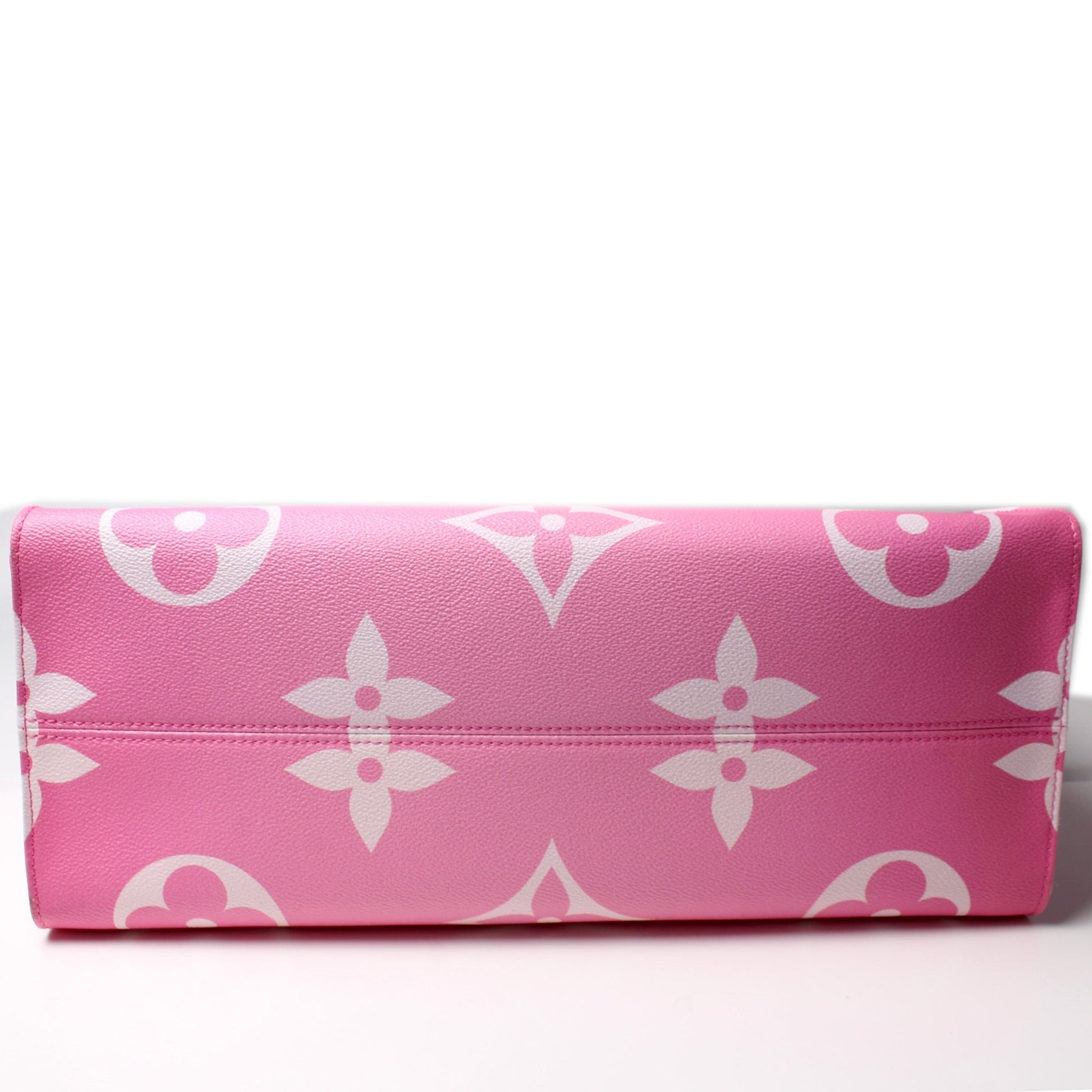 Louis Vuitton ONETHGO GM Escale Handbag