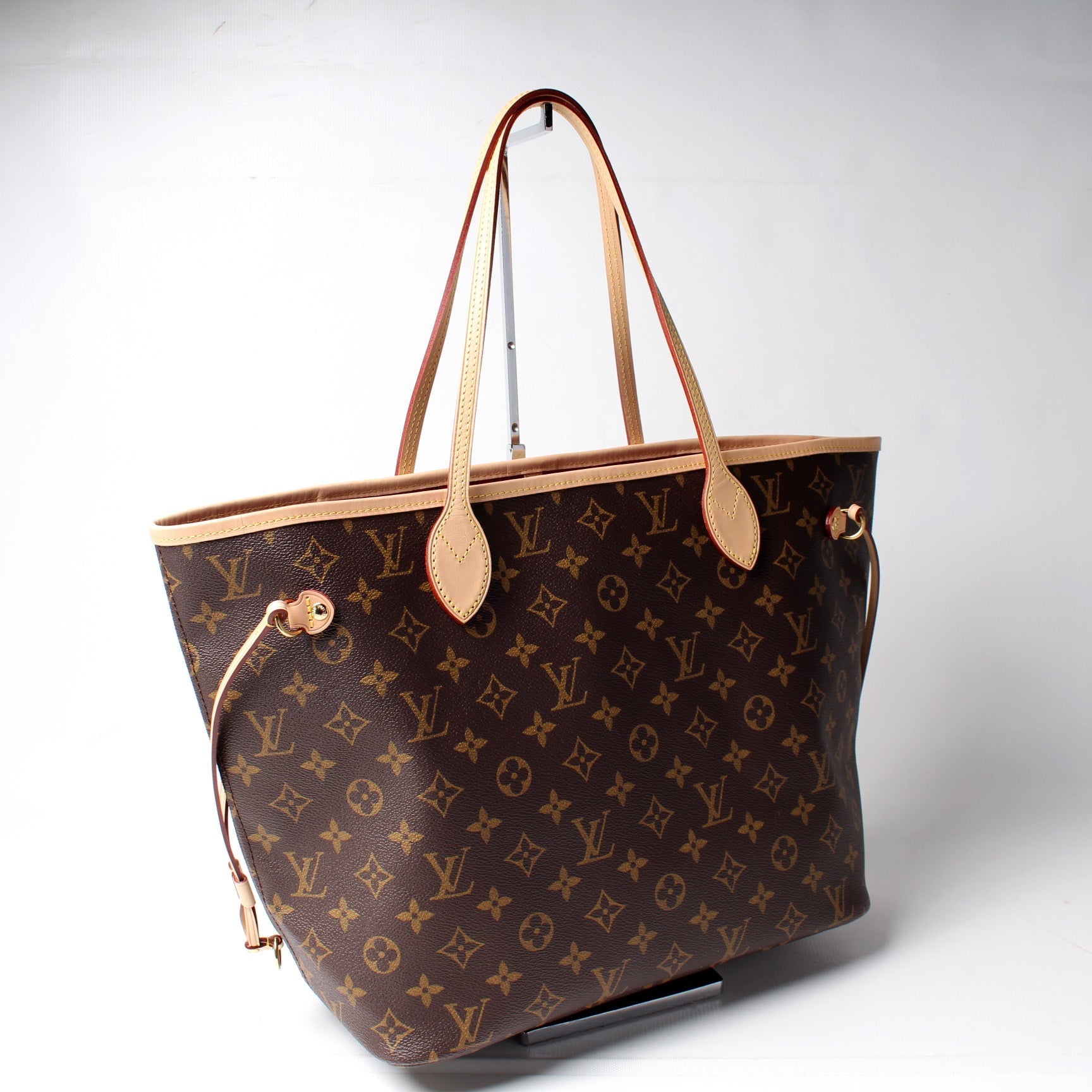 Louis Vuitton Neverfull MM Monogram Tote Bag Monogram 193