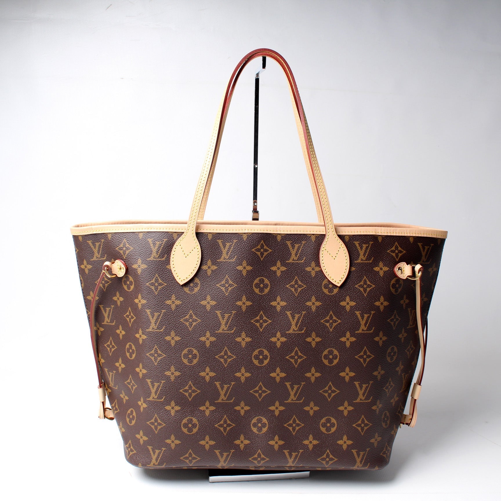 Louis Vuitton Neverfull MM Monogram Tote Bag Monogram 193