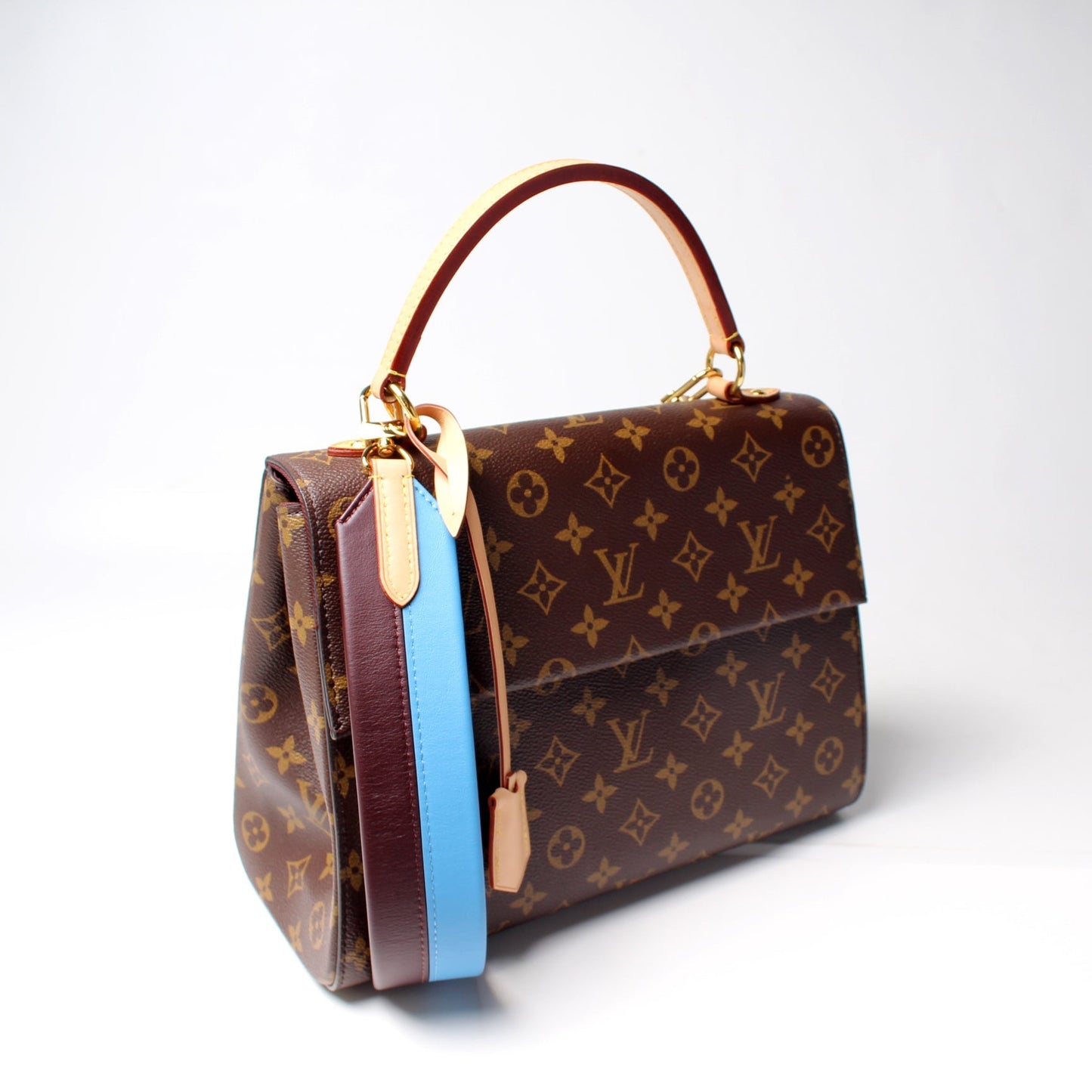 Louis Vuitton Cluny MM Monogram Handbag Monogram 5