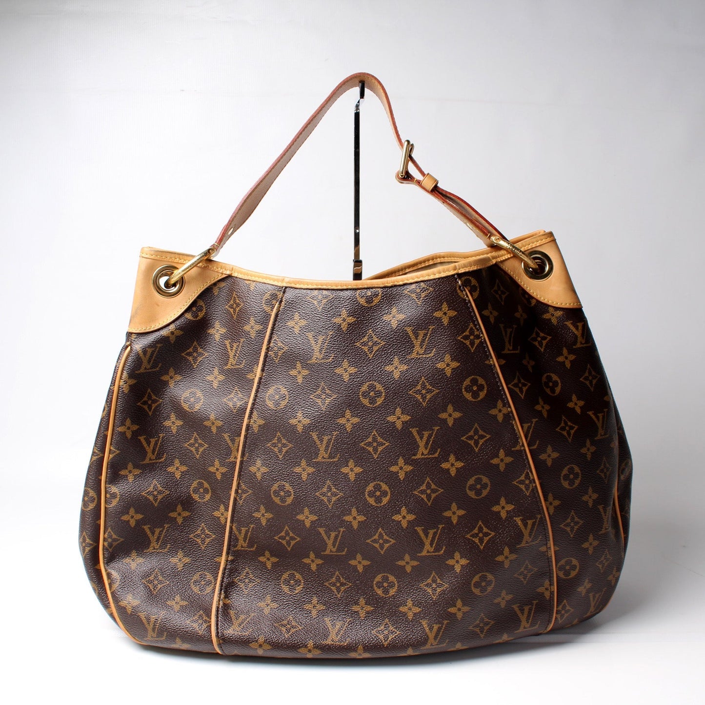 Louis Vuitton Galliera GM Monogram Handbag Monogram 12