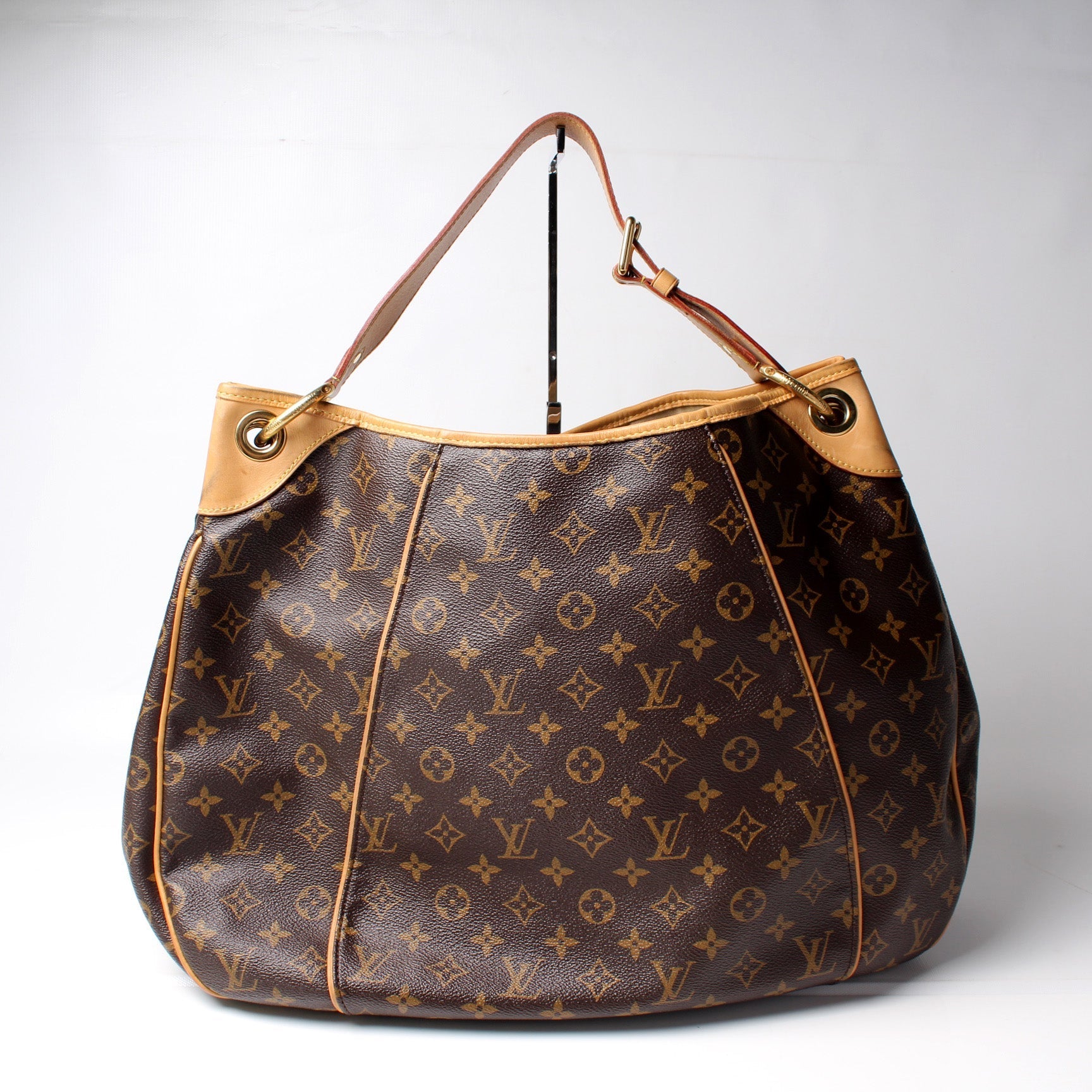 Louis Vuitton Galliera GM Monogram Handbag Monogram 12