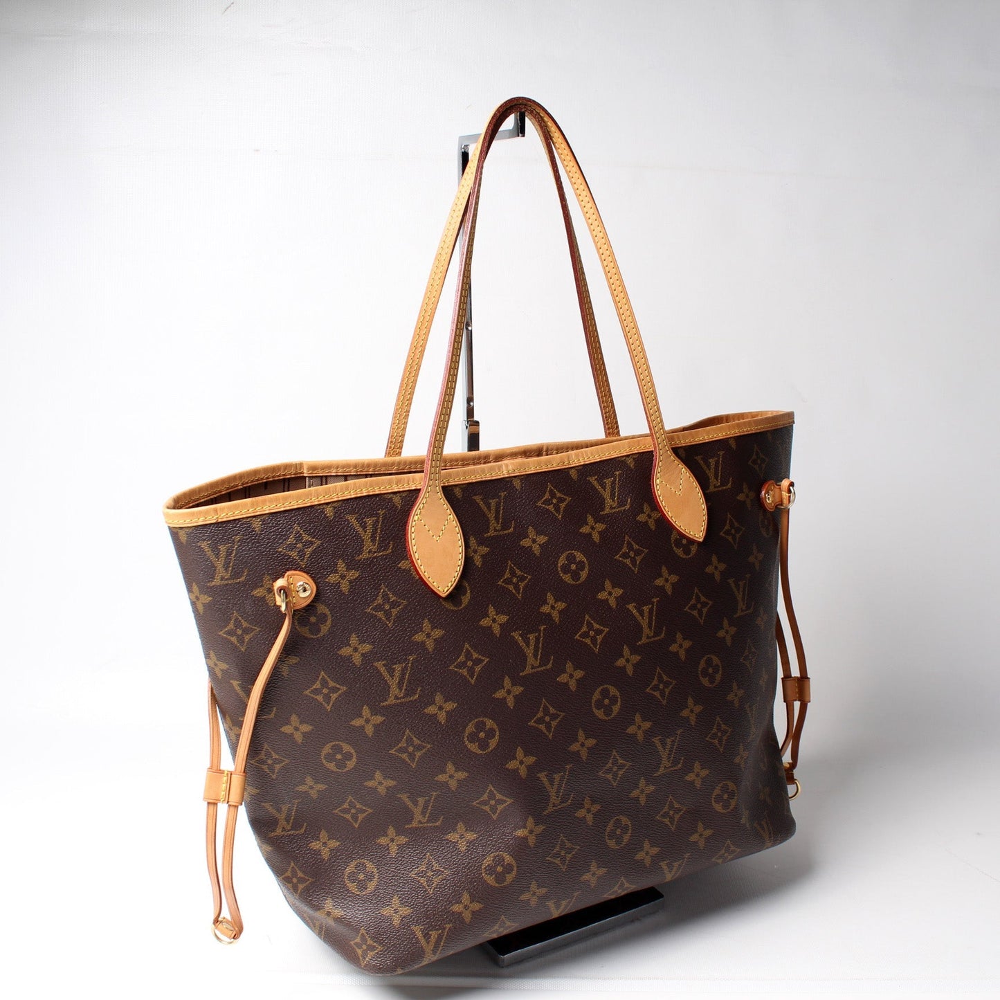Louis Vuitton Neverfull MM Monogram Tote Bag Monogram 183