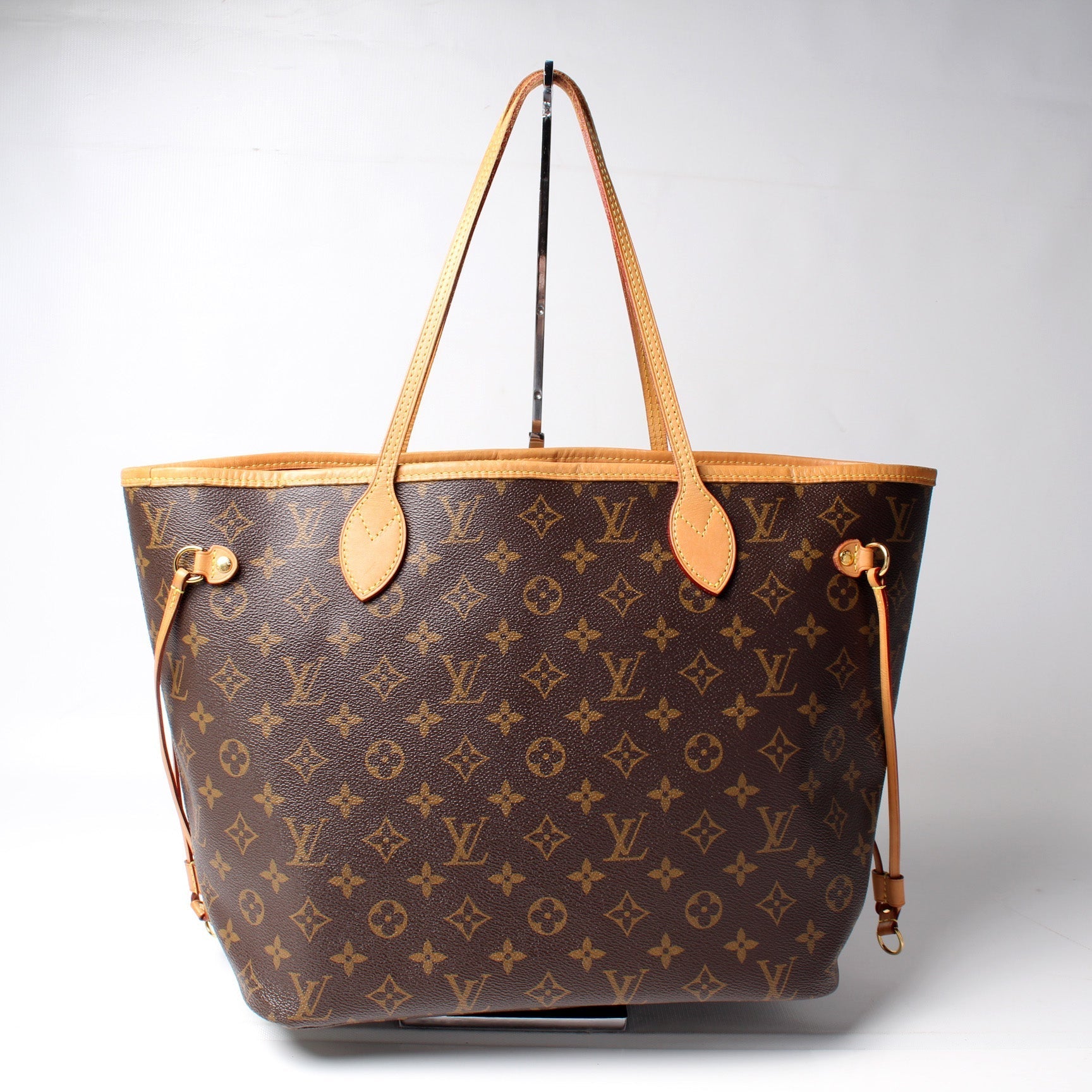Louis Vuitton Neverfull MM Monogram Tote Bag Monogram 182