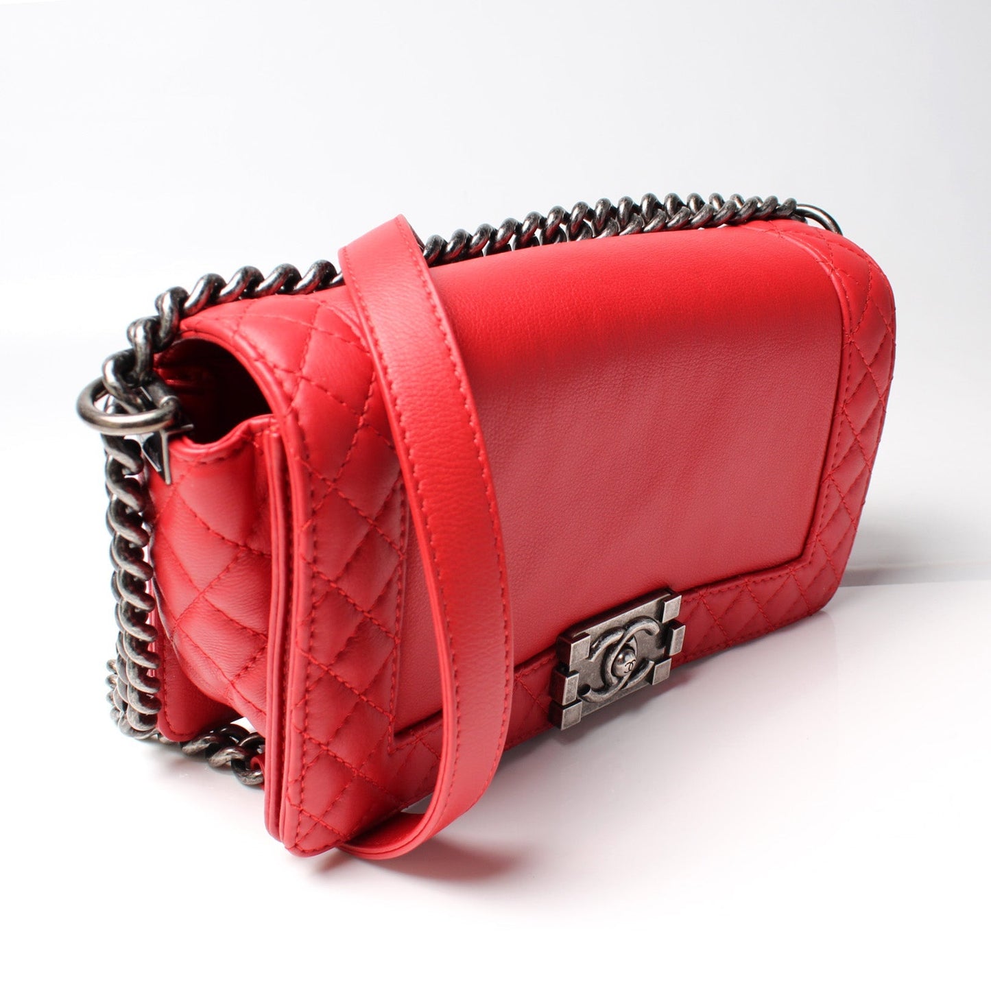 Chanel Boy Flap 15-20 MM Handbag