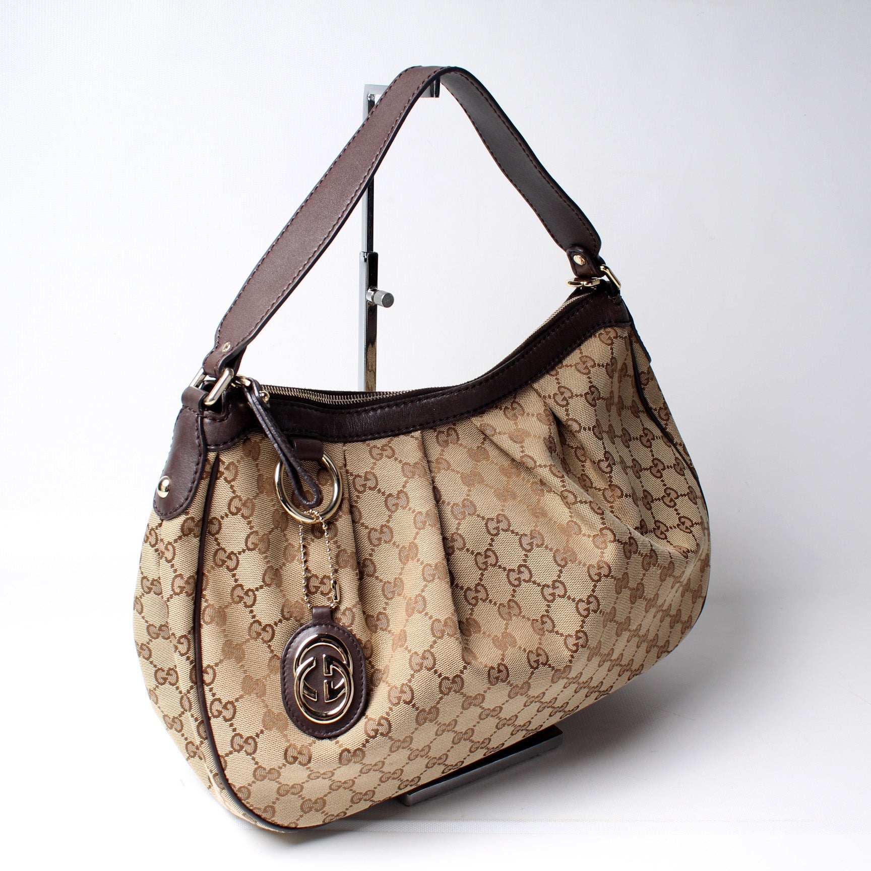 Gucci Sukey GG Canvas Medium Shoulder Bag