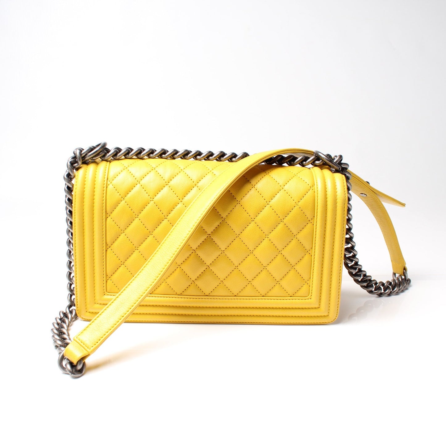 Chanel Boy Flap Old Lambskin 15M Handbag
