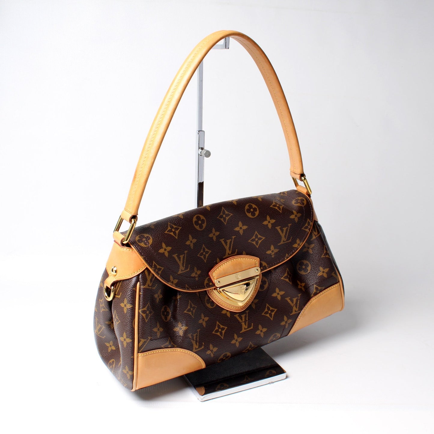 Louis Vuitton Beverly MM Monogram Handbag