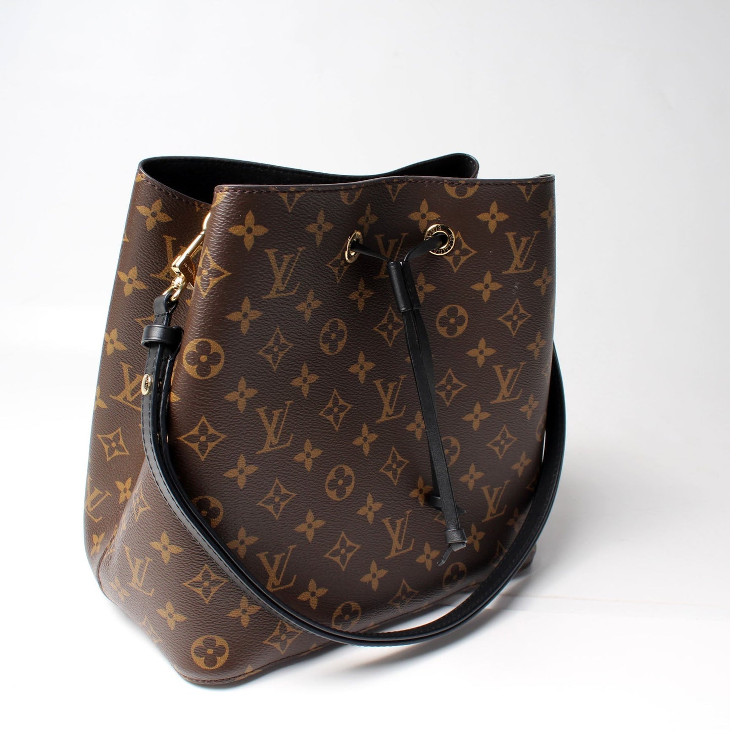 Louis Vuitton Neonoe Monogram Handbag Monogram 4
