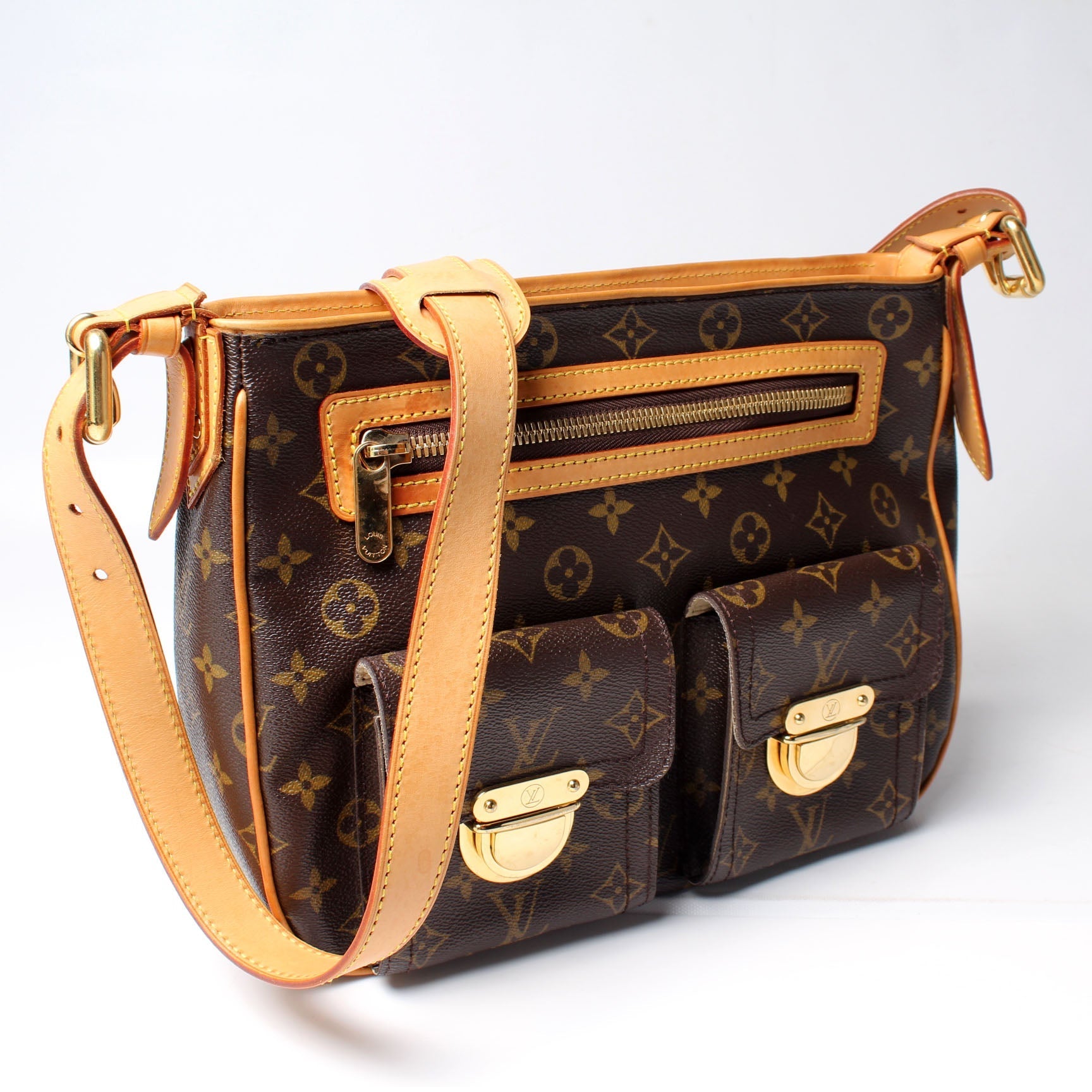Louis Vuitton Hudson GM Monogram Handbag Monogram 4