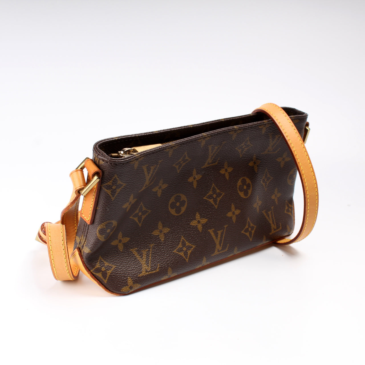 Louis Vuitton Trotteur Monogram Handbag Monogram 9