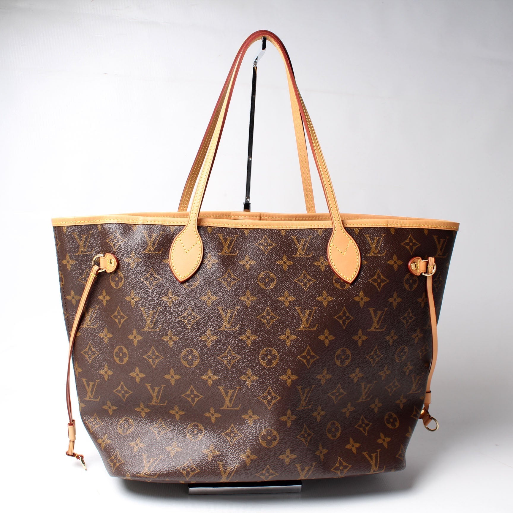 Louis Vuitton Neverfull MM Monogram Tote Bag Monogram 207