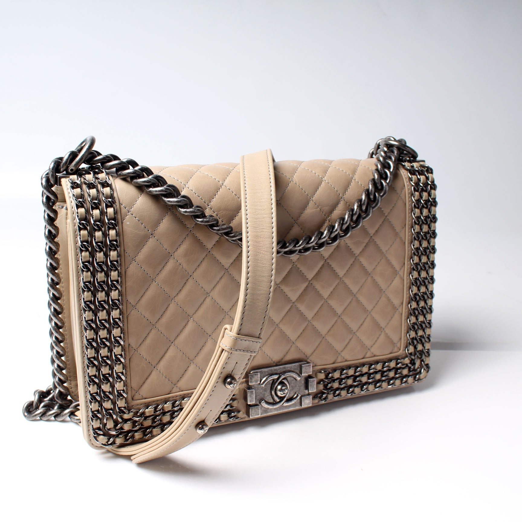 Chanel Boy Flap Old Around 20M Handbag