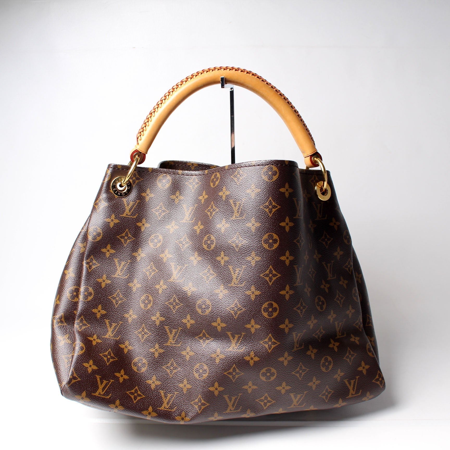 Louis Vuitton Artsy MM Monogram Handbag Monogram 10
