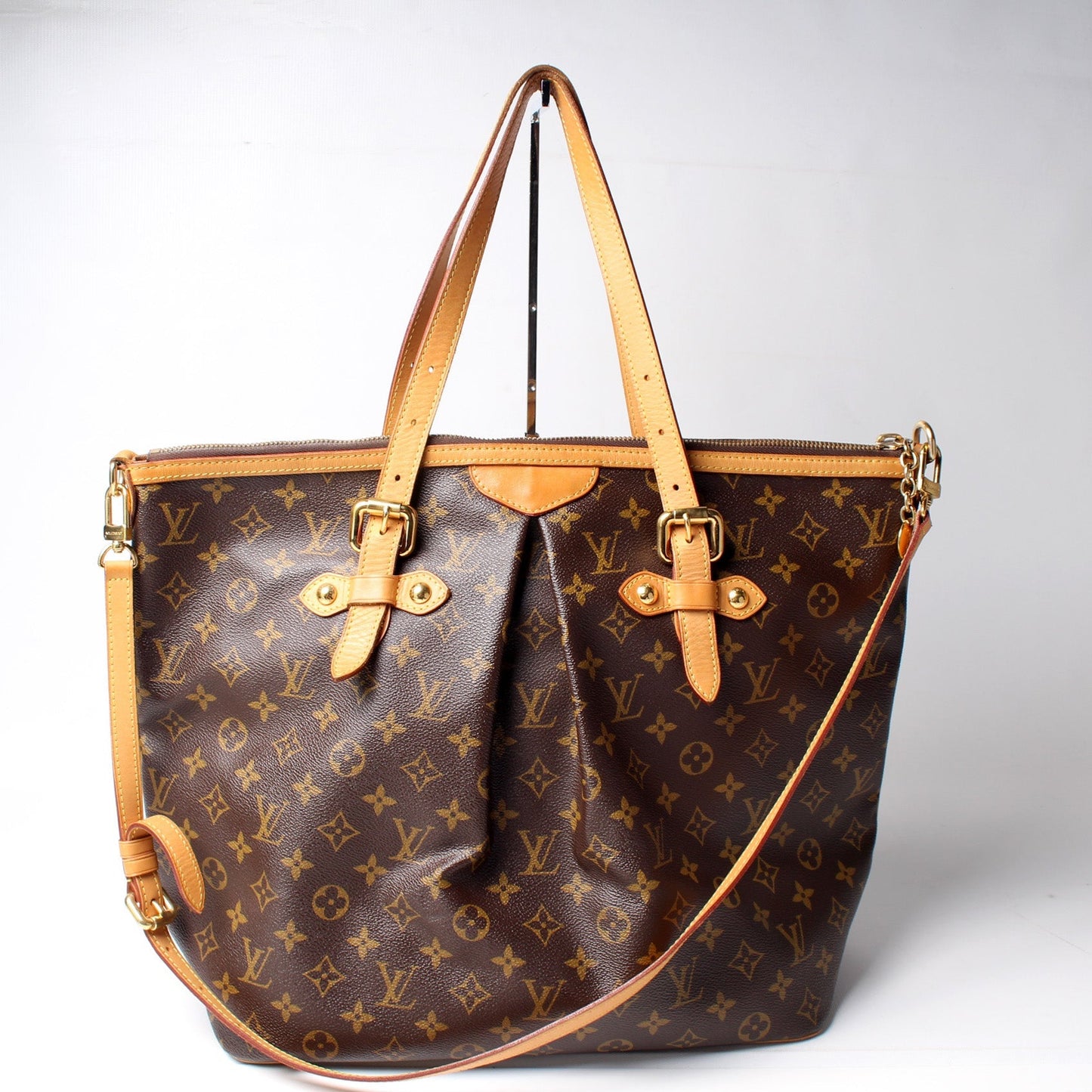 Louis Vuitton Palermo GM Monogram Handbag Monogram 15