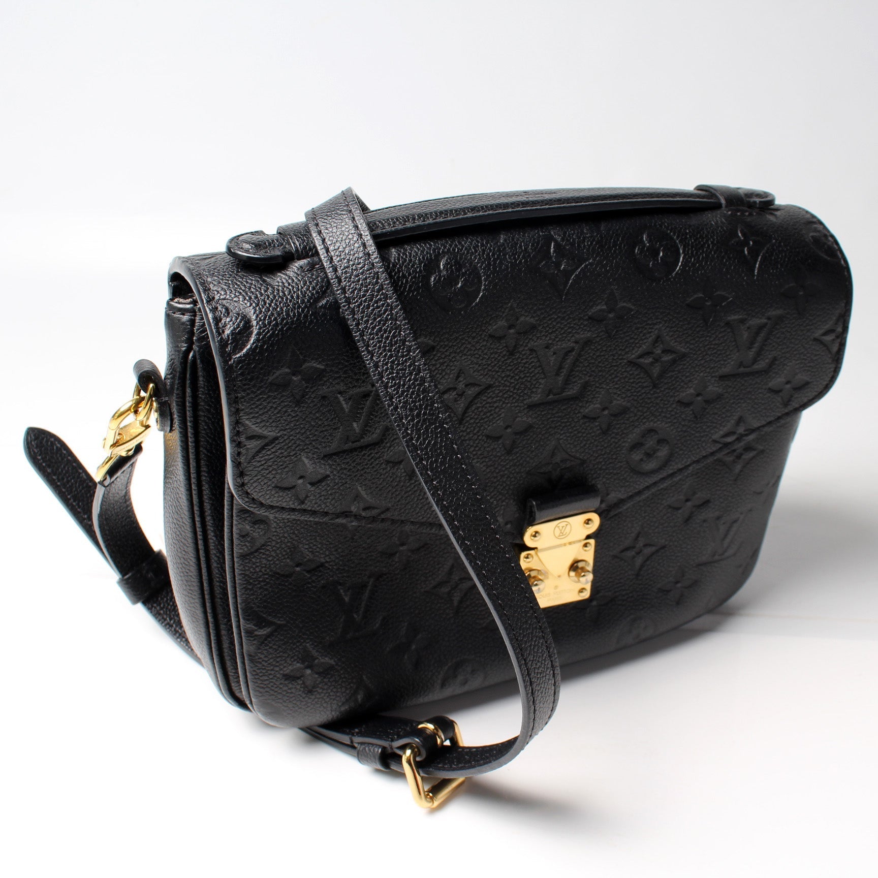 Louis Vuitton Pochette Metis Empreinte Clutch Bag Empreinte 21