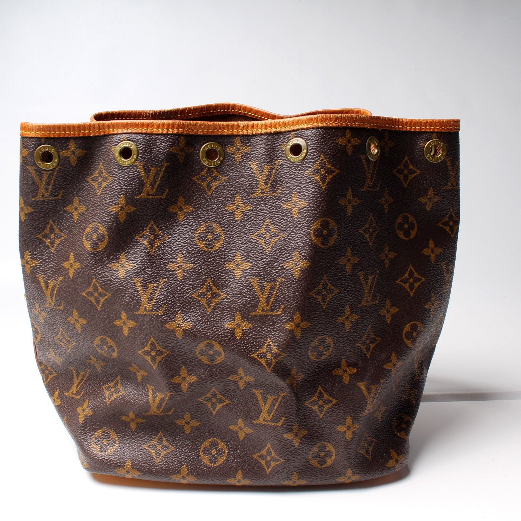 Louis Vuitton Noe Petit Monogram Handbag Monogram 6