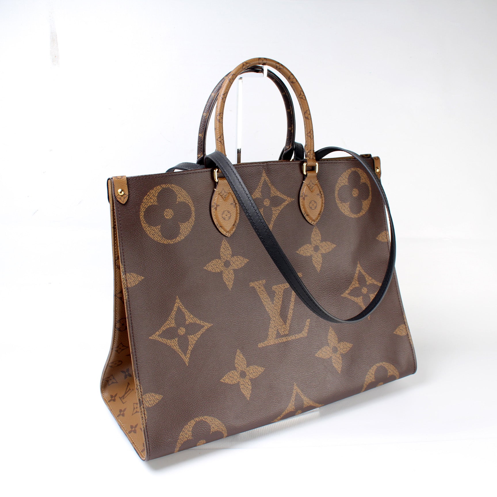 Louis Vuitton ONTHEGO GM Monogram Handbag Monogram 4