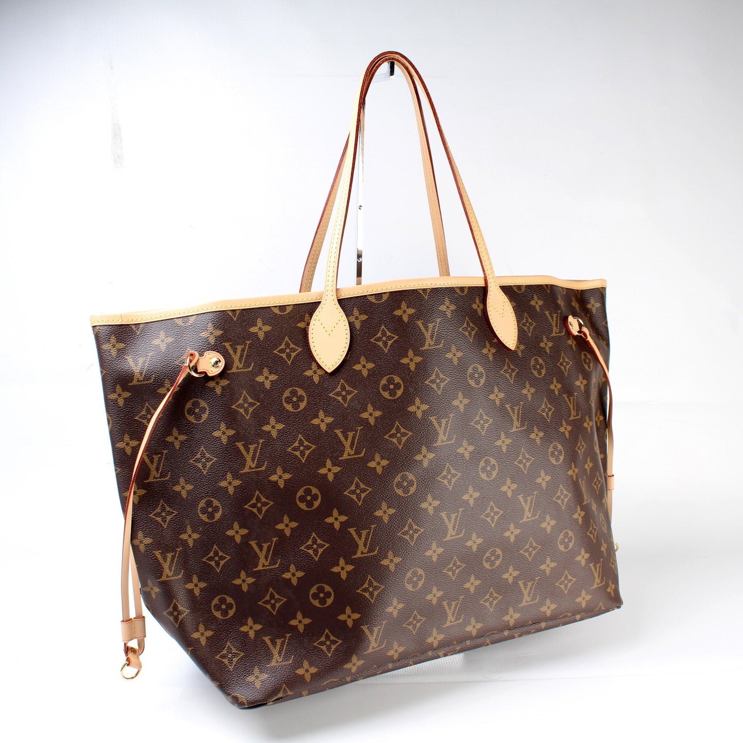 Louis Vuitton Neverfull GM Monogram Tote Bag Monogram 39