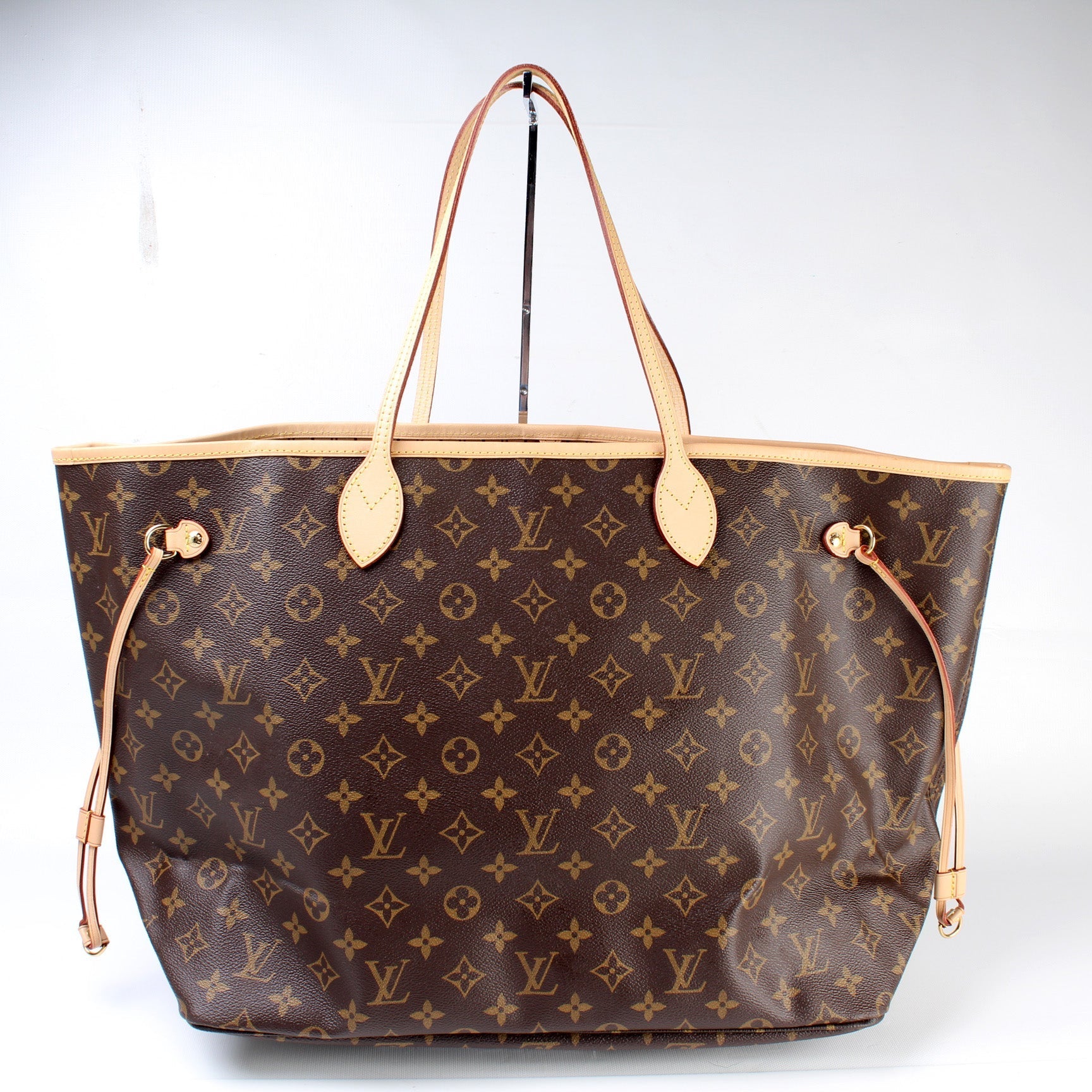 Louis Vuitton Neverfull GM Monogram Tote Bag Monogram 39