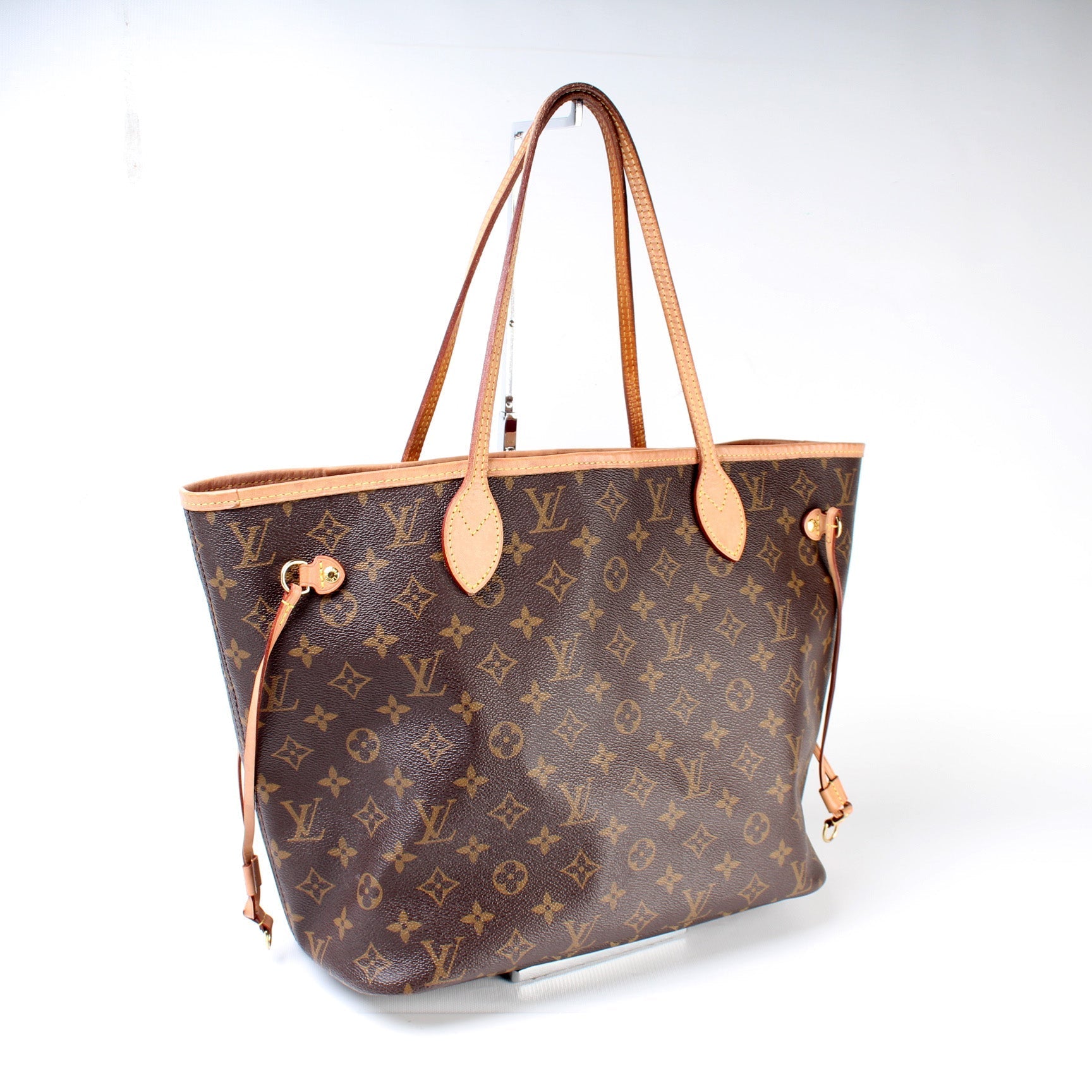 Louis Vuitton Neverfull MM Monogram Tote Bag Monogram 213