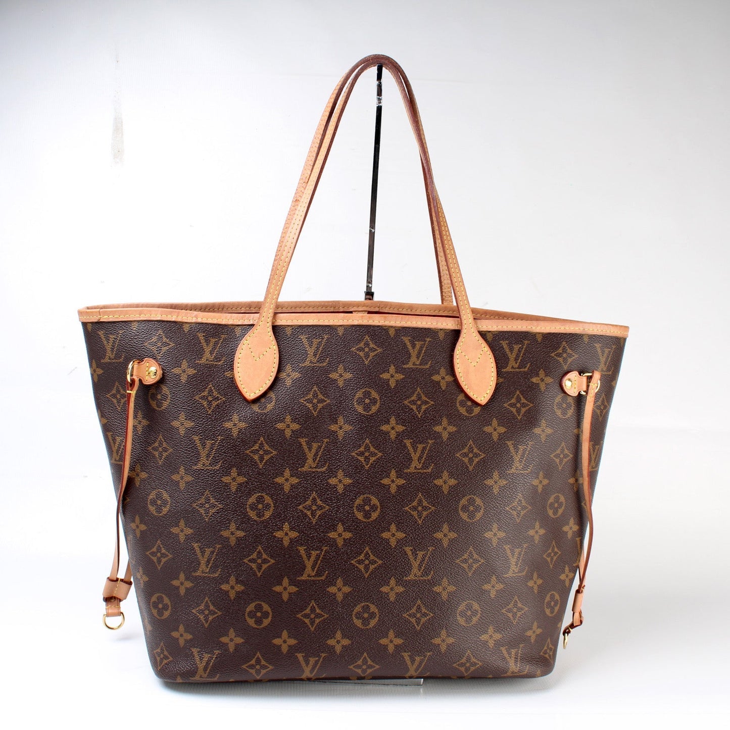 Louis Vuitton Neverfull MM Monogram Tote Bag Monogram 213