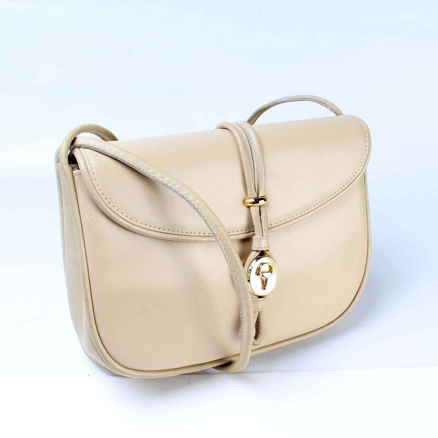 Gucci Camera Leather Travel Bag