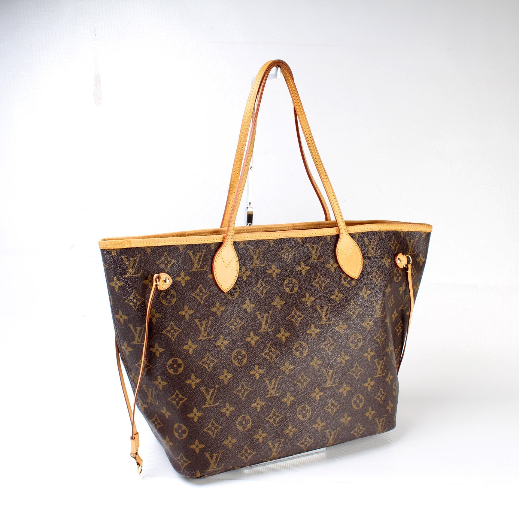 Louis Vuitton Neverfull MM Monogram Tote Bag Monogram 141