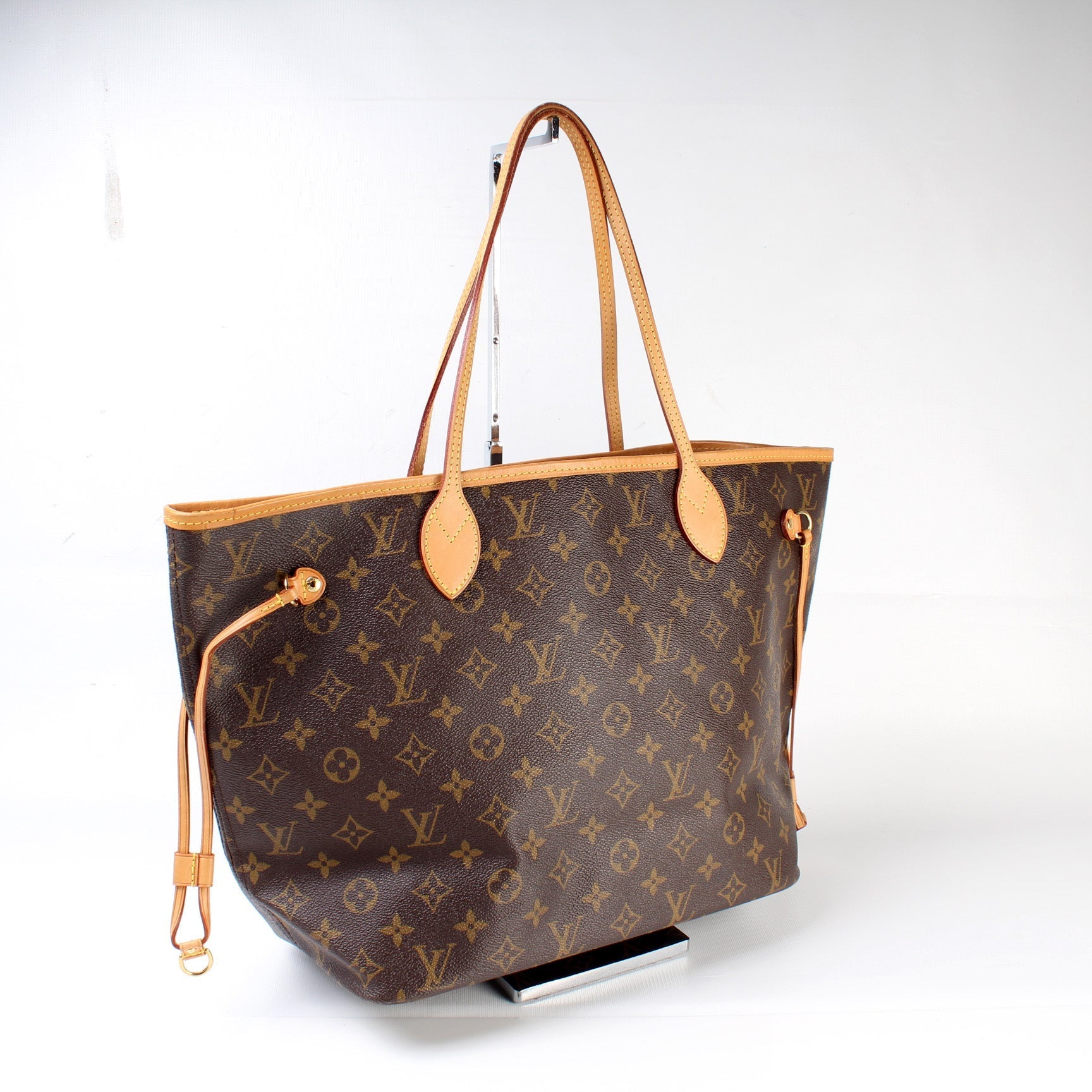 Louis Vuitton Neverfull MM Monogram Tote Bag Monogram 217