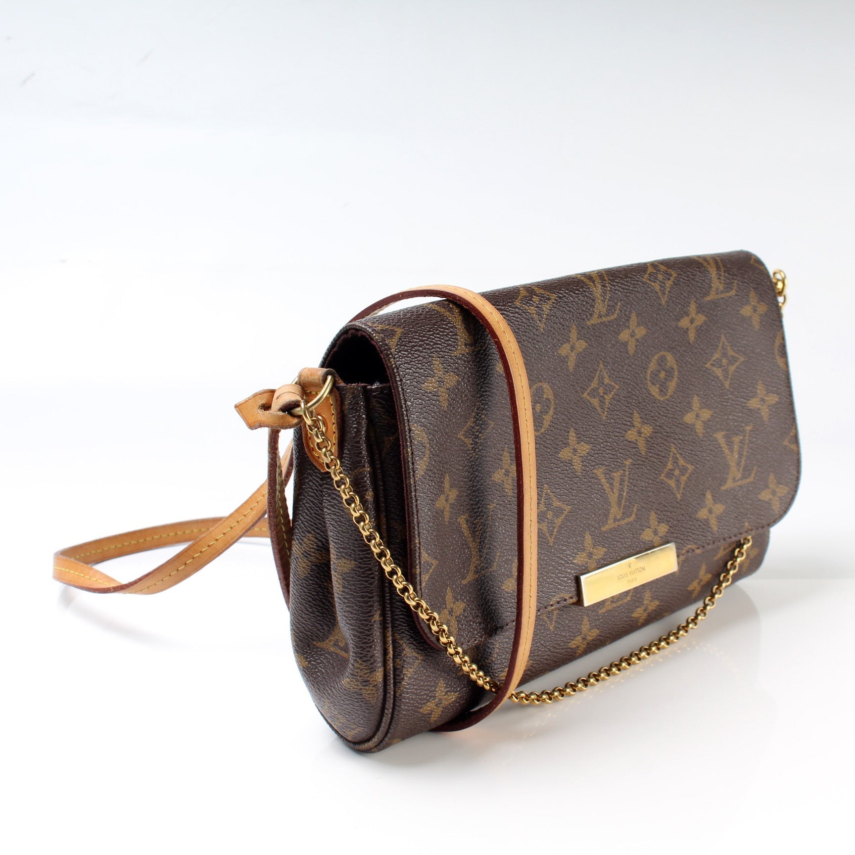Louis Vuitton Favorite MM Monogram Handbag Monogram 55