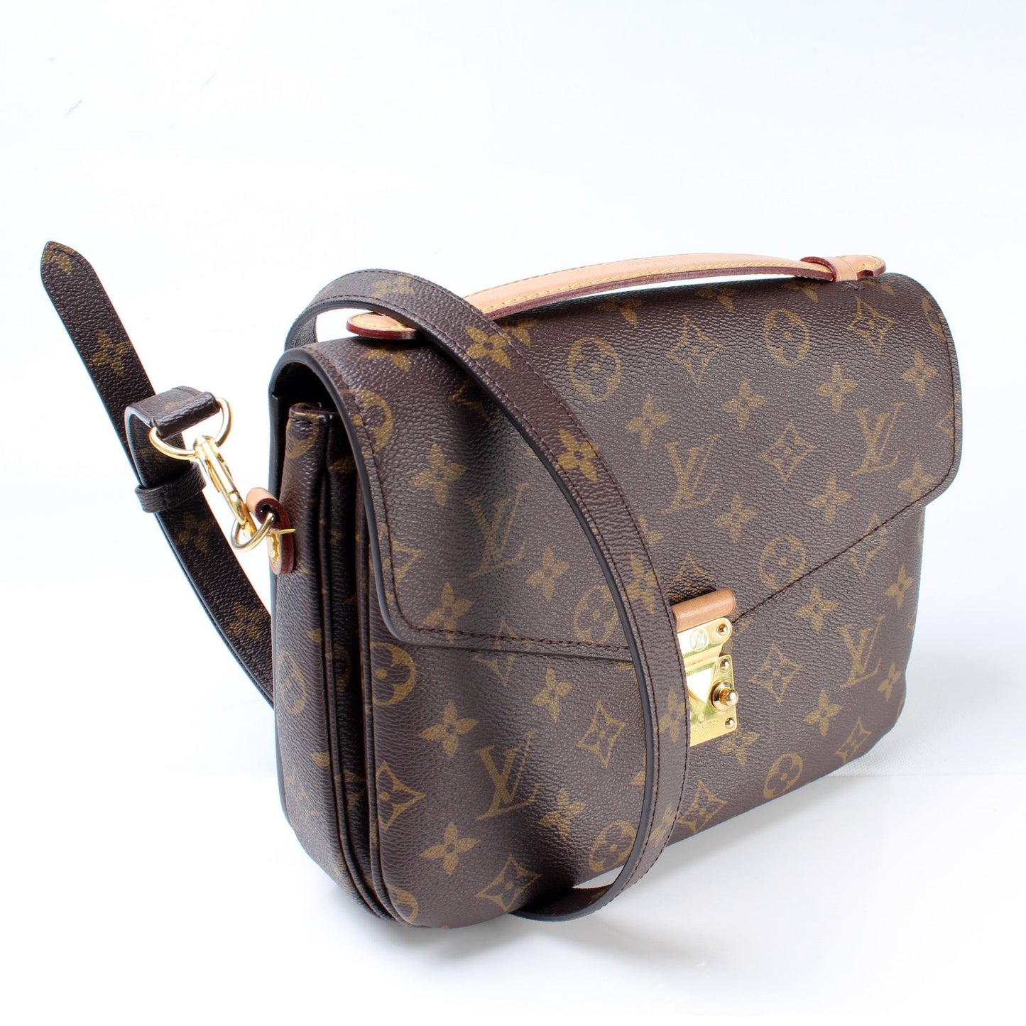 Louis Vuitton Pochette Metis Monogram Clutch Bag Monogram 4