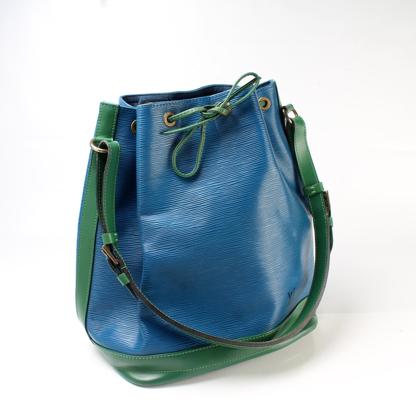 Louis Vuitton Noe Petit 2-Tone Epi Handbag Epi 1