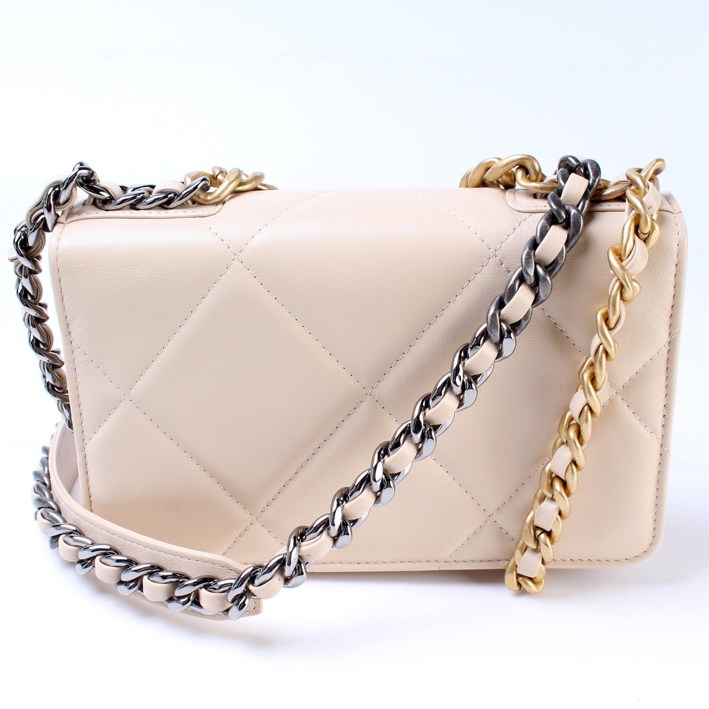 Chanel 19 WOC Quilted Lambskin 30M Clutch Bag