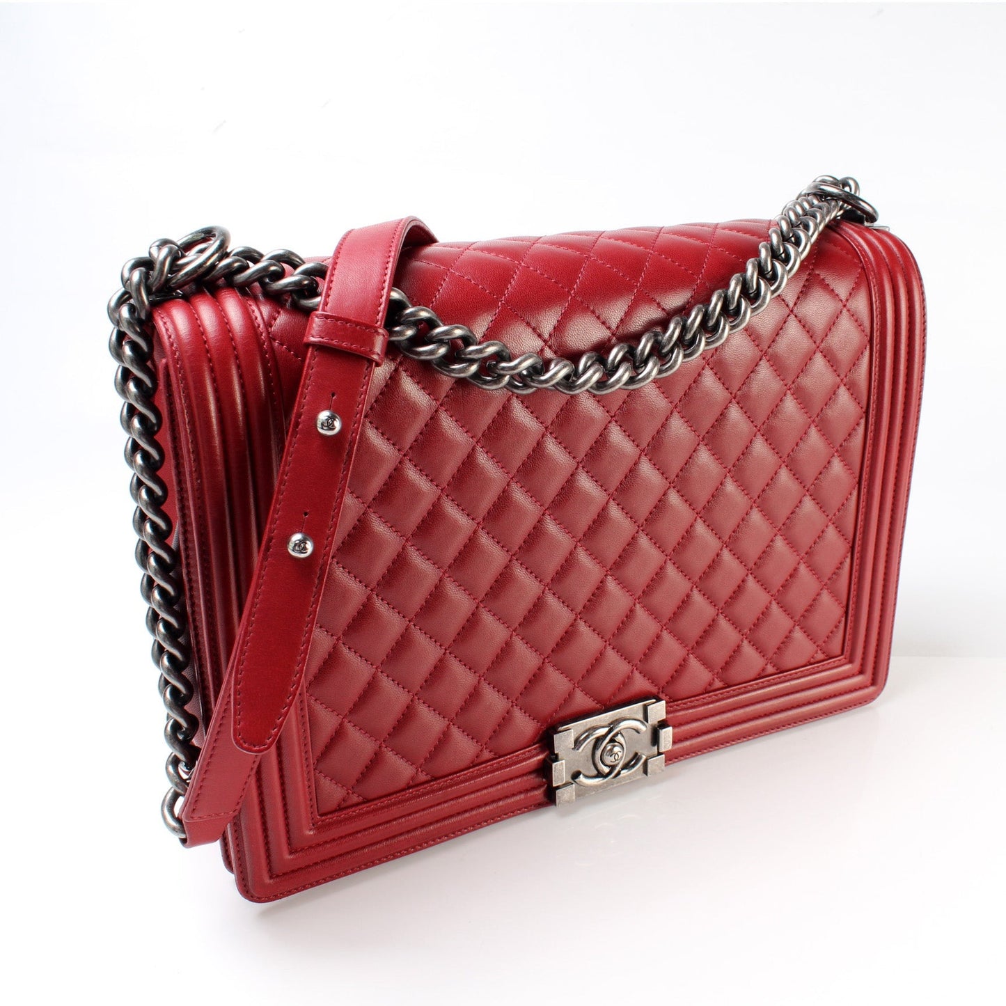 Chanel Boy Flap Lambskin 18M Handbag 18M 2