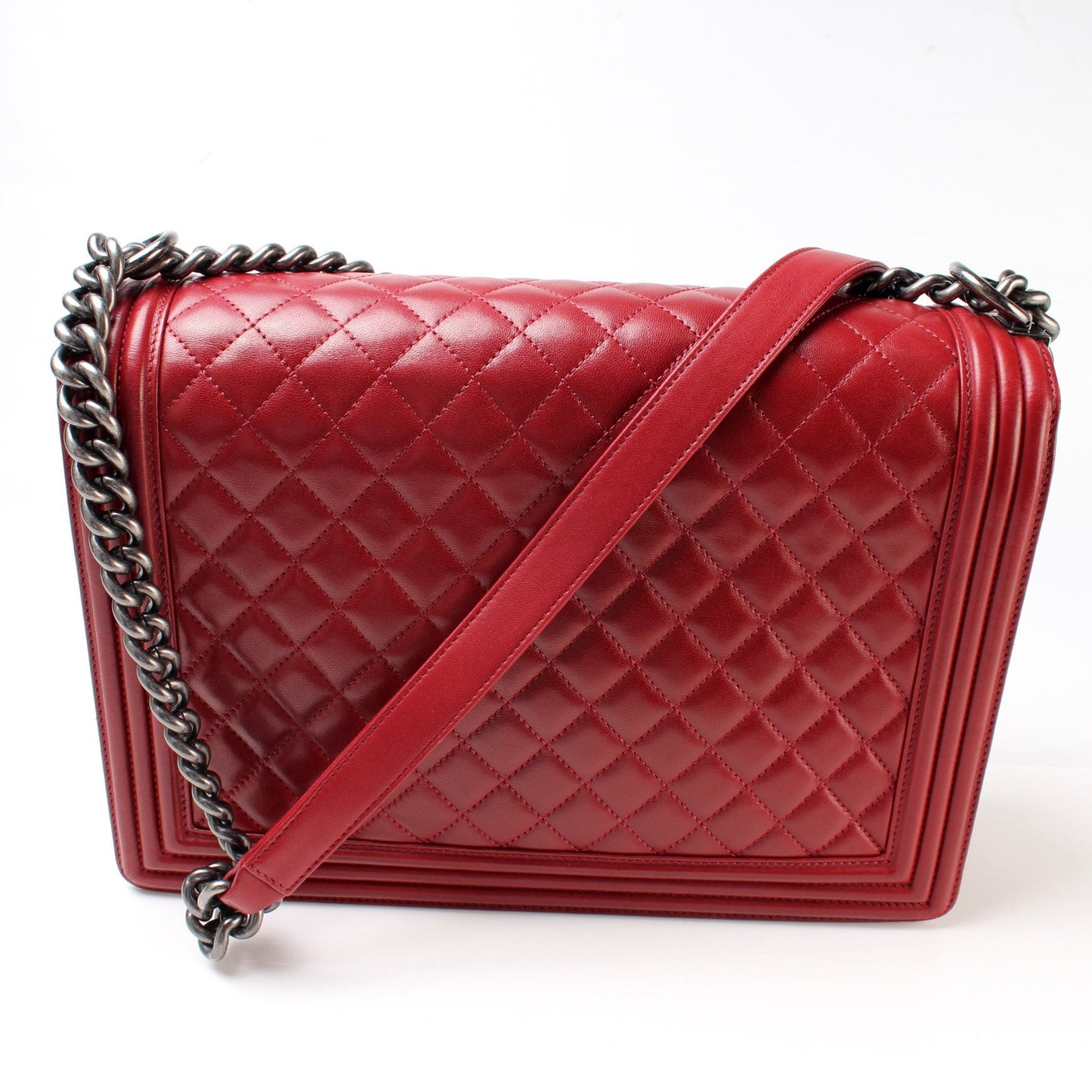 Chanel Boy Flap Lambskin 18M Handbag 18M 2