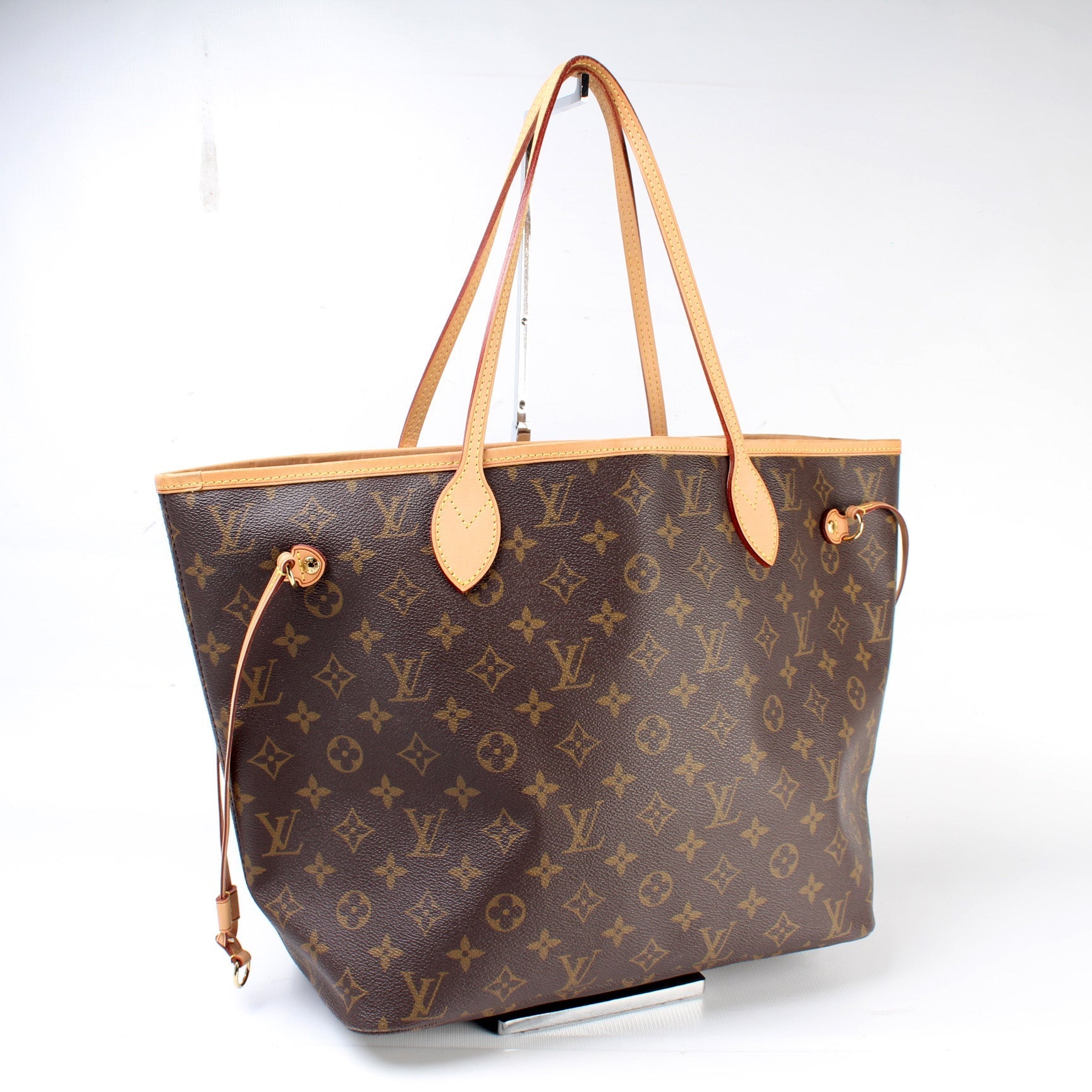 Louis Vuitton Neverfull MM Monogram Tote Bag Monogram 2