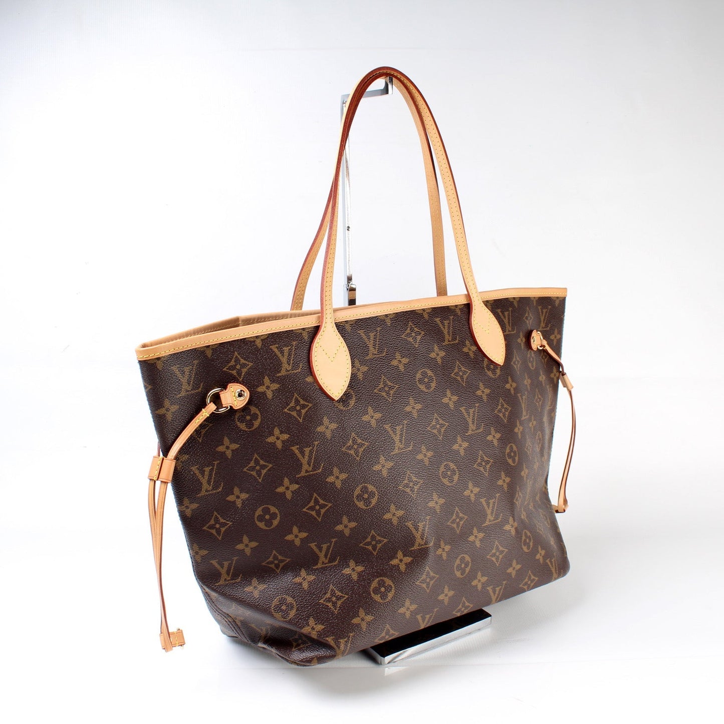 Louis Vuitton Neverfull MM Monogram Tote Bag Monogram 38