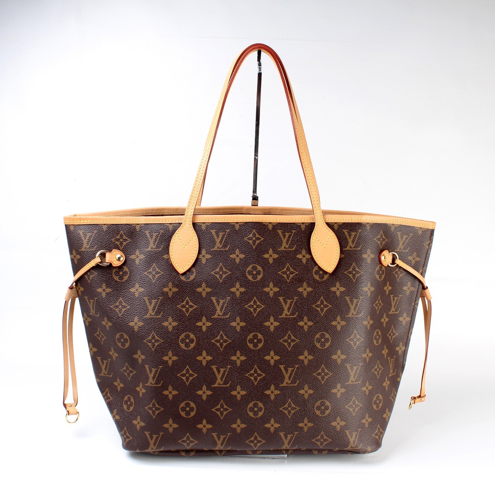 Louis Vuitton Neverfull MM Monogram Tote Bag Monogram 38