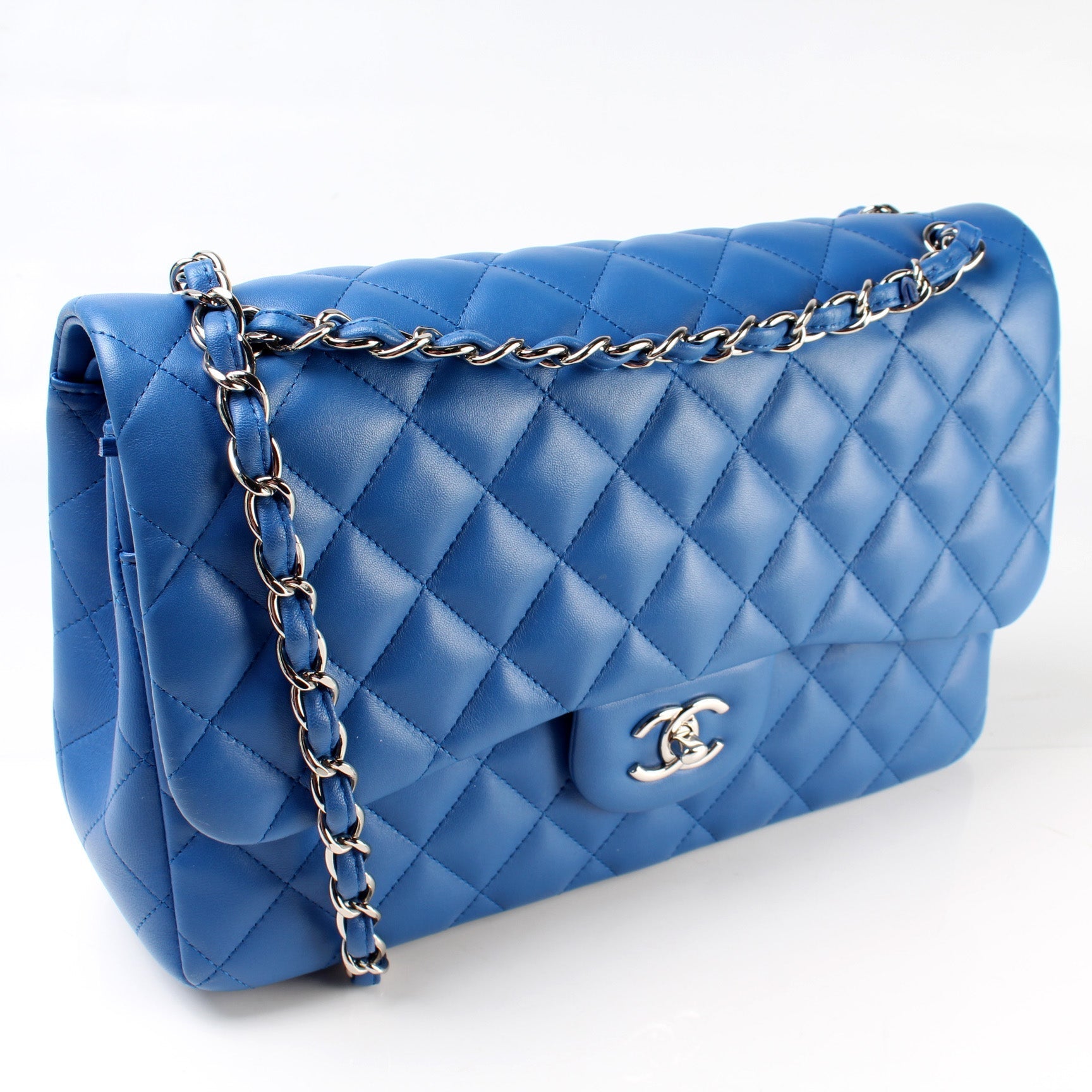 Chanel Classic Flap Jumbo Lambskin 21-24M Handbag