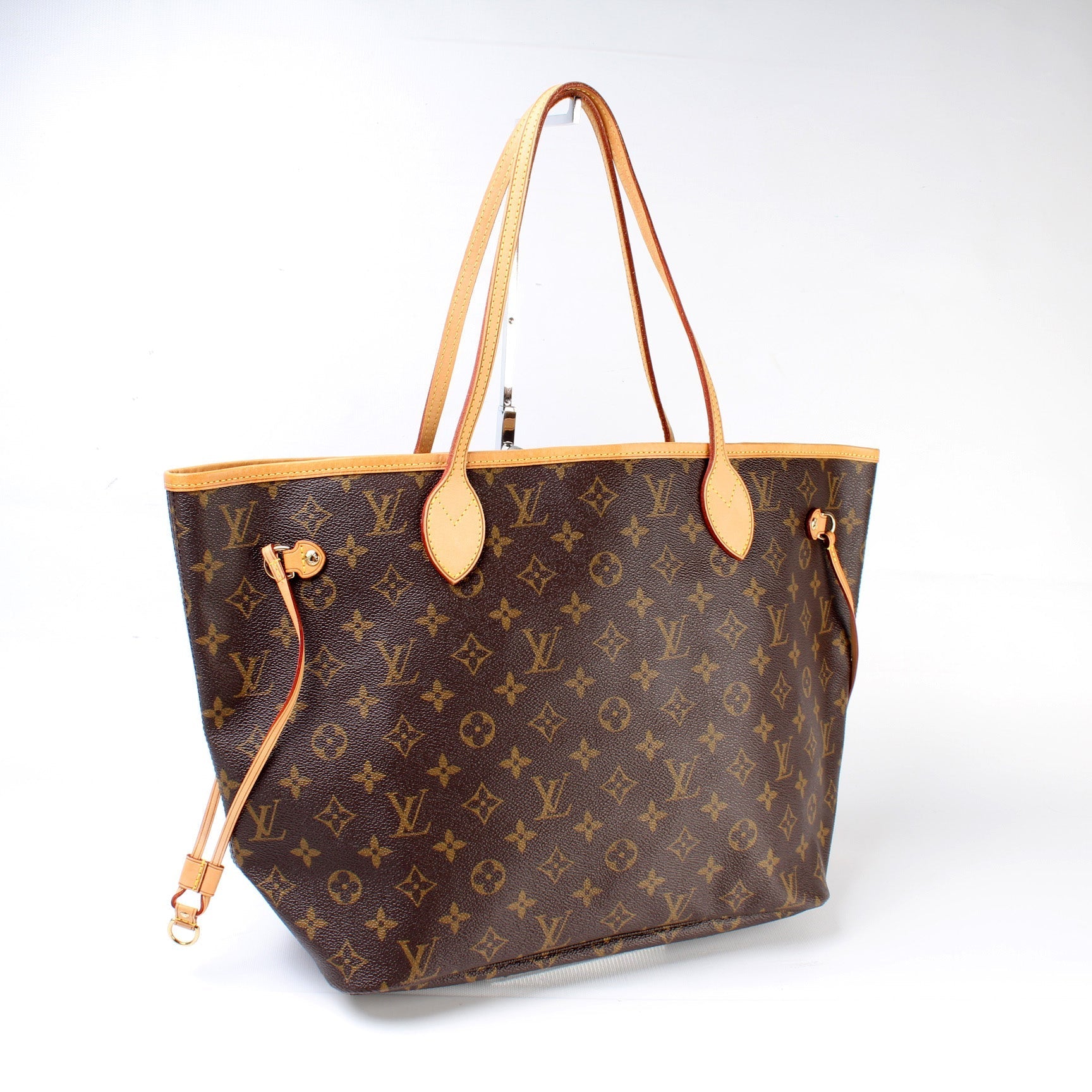 Louis Vuitton Neverfull MM Monogram Tote Bag Monogram 200