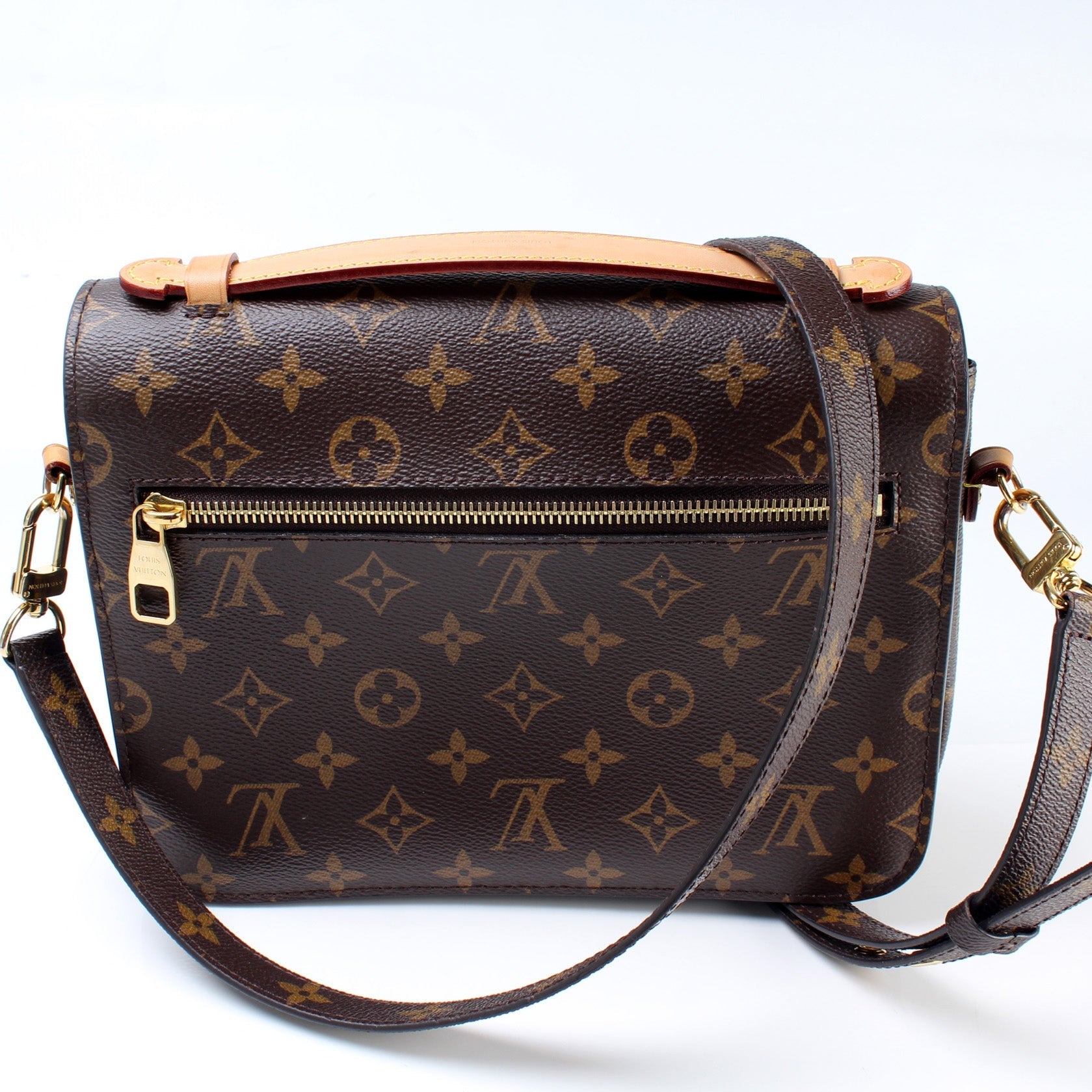 Louis Vuitton Pochette Metis Monogram Clutch Bag Monogram 45