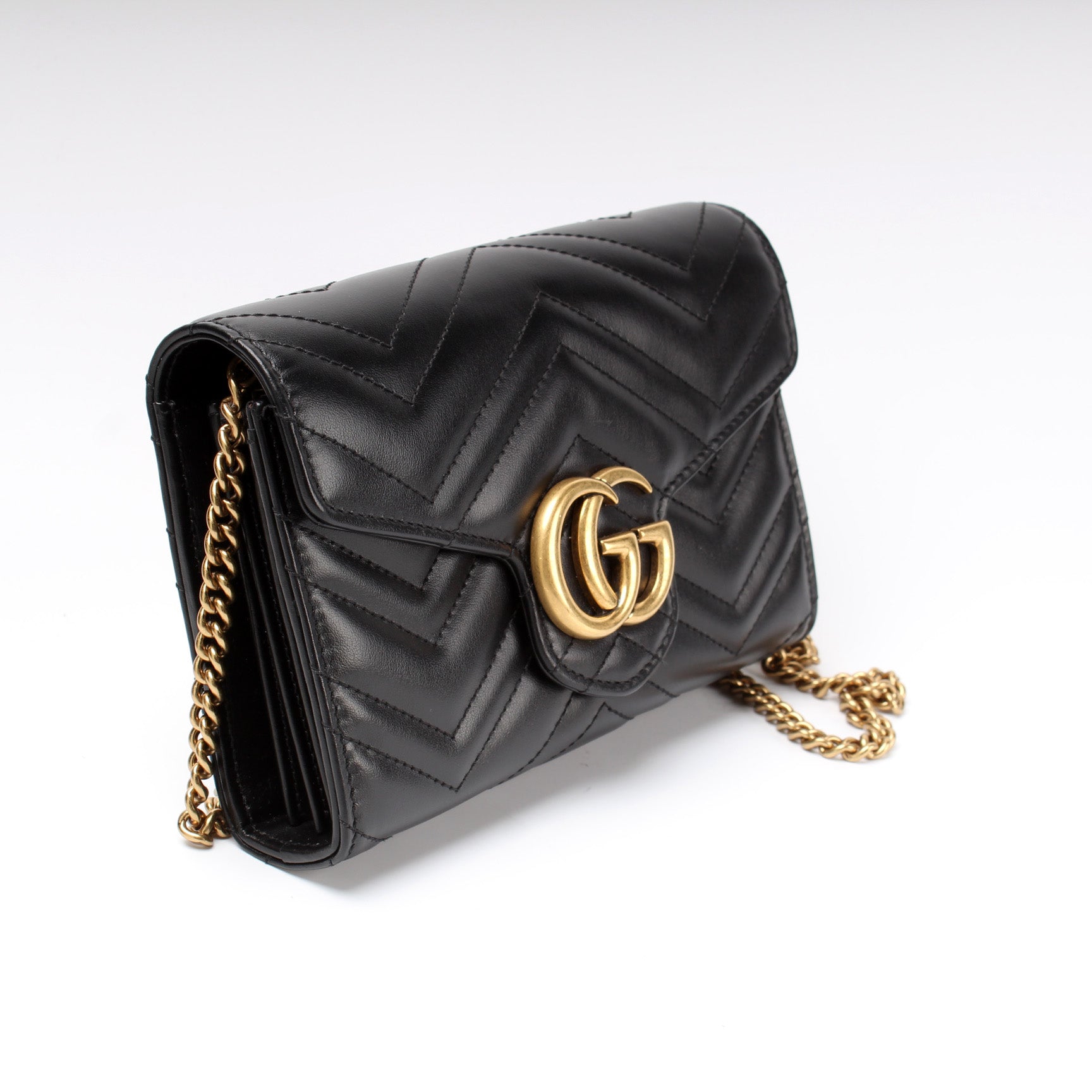 Gucci Marmont Chain Wallet Case Wallet 11